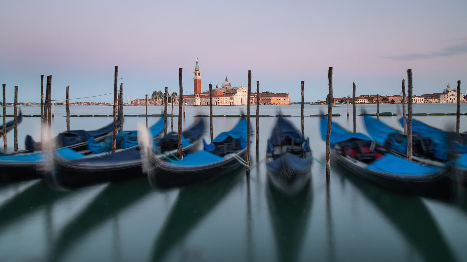 Italy Alone, day 7: GONDOLA · Burano