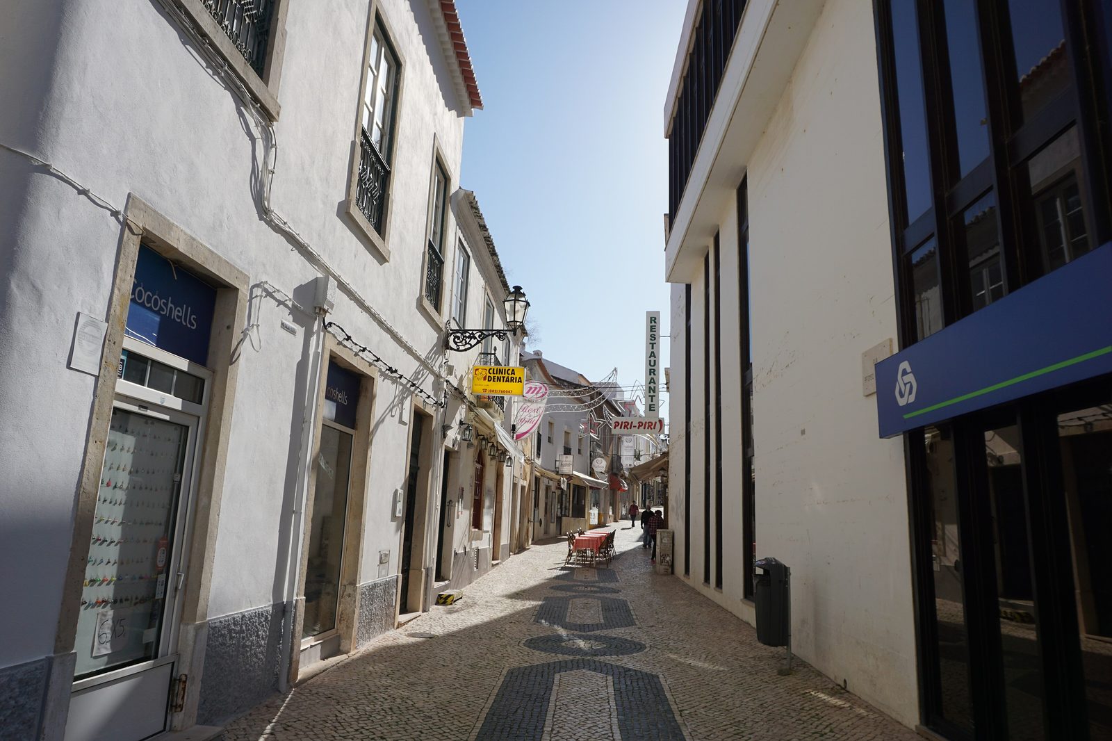 Portugal, day 10: Algarve · Benagil yacht