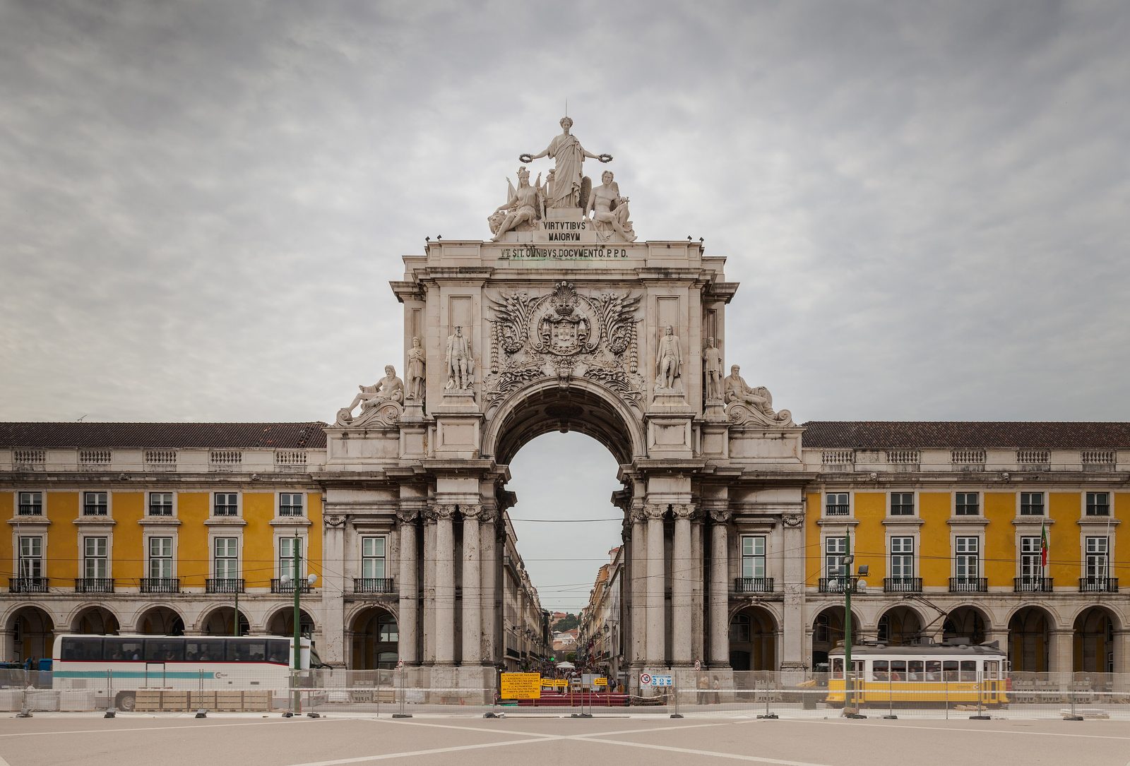 Portugal, day 2: Lisbon · Sidecar tour