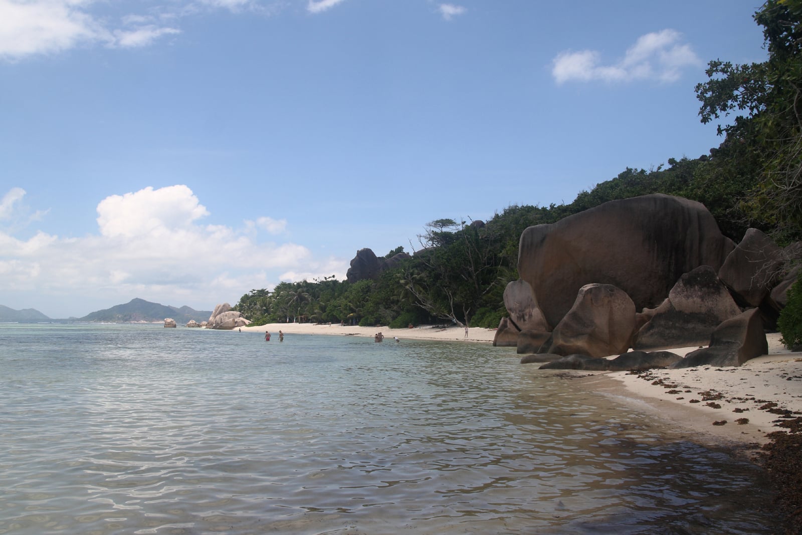 Cross to La Digue